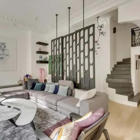 Masterful Contemporary Design Apartment Beausoleil